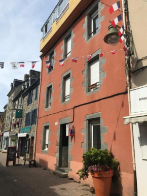 Joli appartement calme à Binic dans rue piétonne